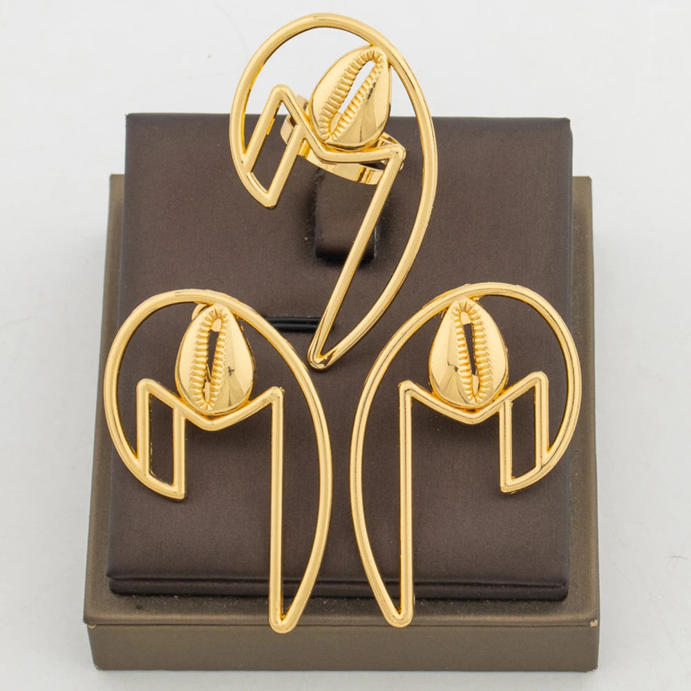 Neues Design Goldfarbene Ohrringe mit Ring Schmuckset für Partys, afrikanische Clip-Ohrringe und Cocktailring, 2-teiliges Set für Hochzeiten