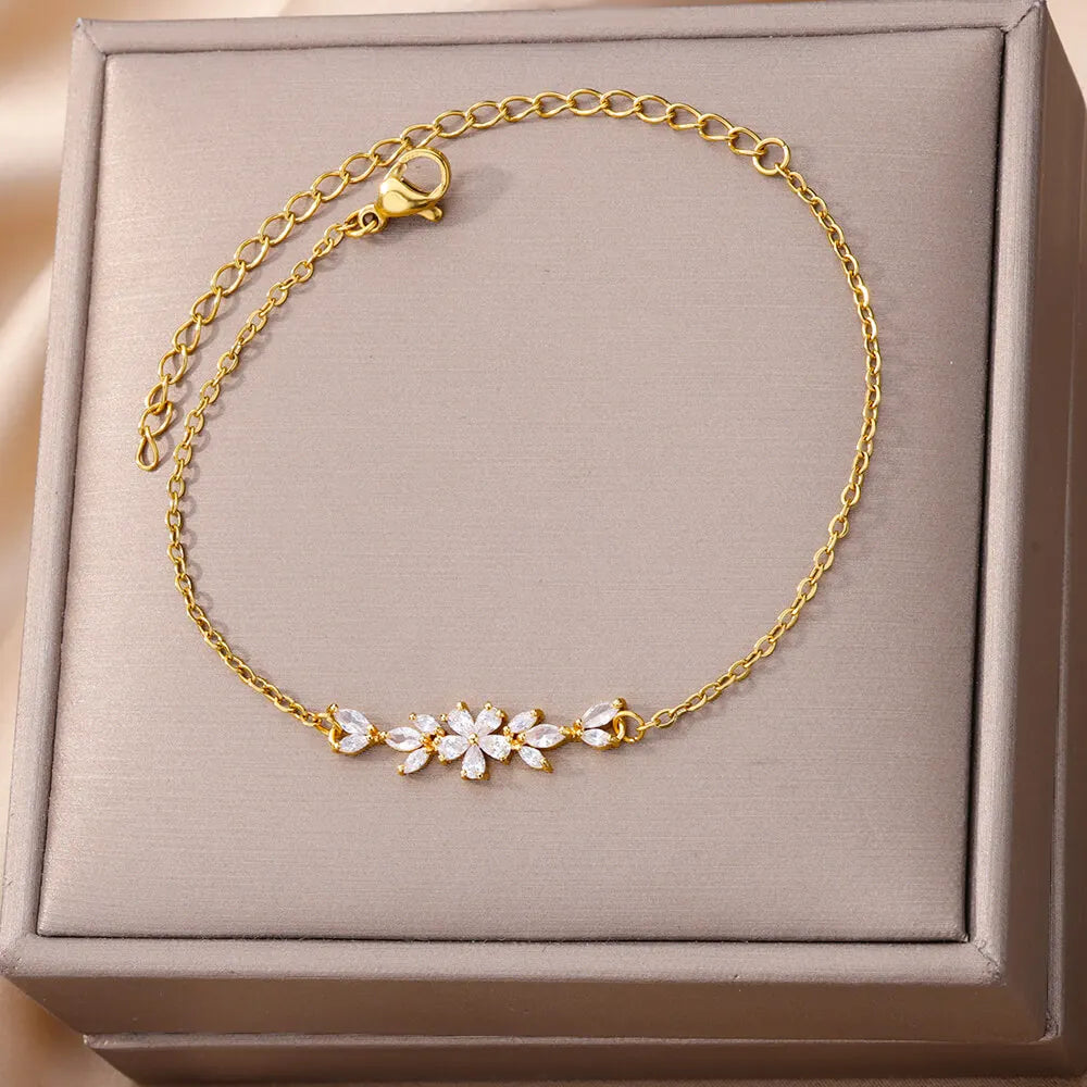Elegantes Zirkon-Blumenarmband für Damen, Mädchen, Charm, goldfarben, Edelstahl, Pflanzenarmbänder, Luxus-Designer-Schmuckgeschenke