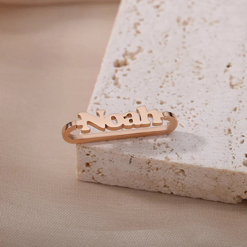 Edelstahl-Uhrenringschlaufe für Apple Watch, individueller Namens-Uhrenanhänger, Band-Charm mit dekorativem personalisiertem Buchstaben-Schmuck