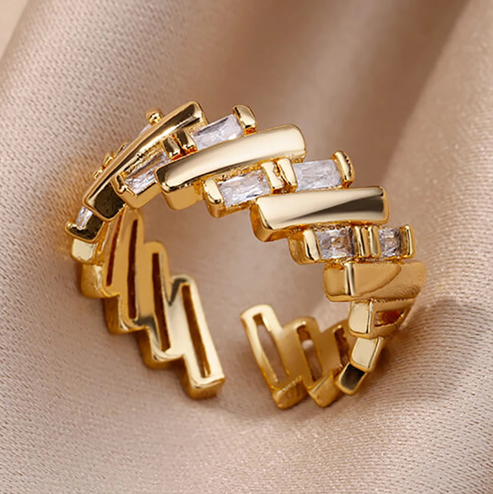 Anillos de acero inoxidable de color dorado a la moda para mujer, cadena hueca de cristal de circón, joyería para dedo, regalo 2023, anillos mujer