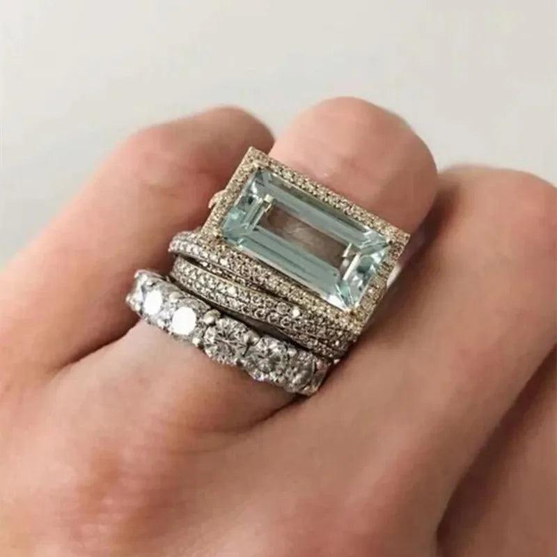 2025 Neue Mode Dreiteiliges Set Blaue quadratische Zirkonringe für Damen Party-Geschenkideen Personalisierter Schmuck
