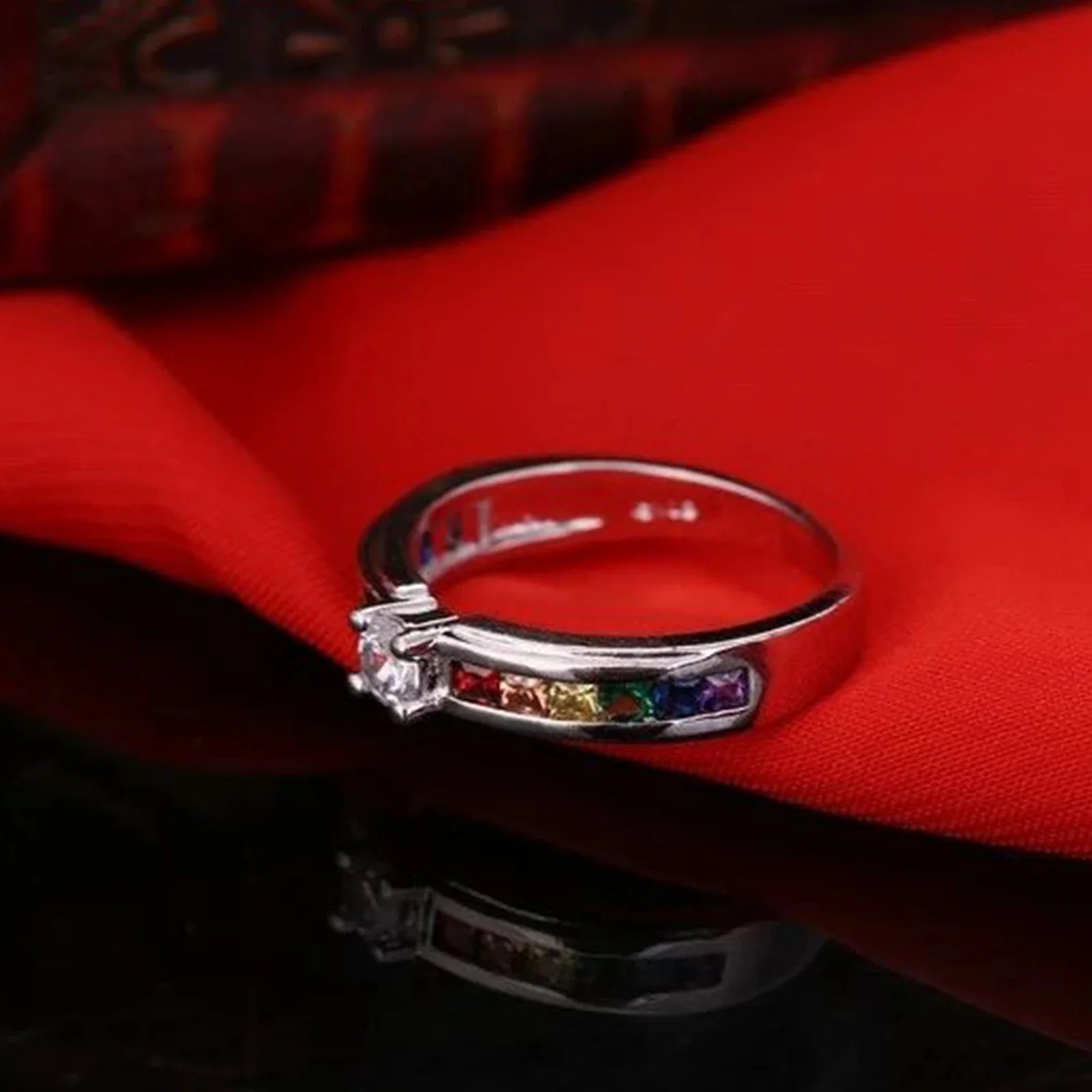 Echte 100% 925 Sterling Silber Regenbogen Zirkonia Ringe für Frauen Hochzeit Liebenswerter Verlobungsantrag Ring Accessoire