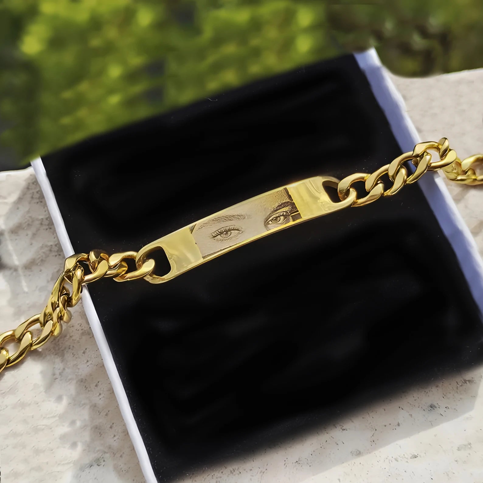 Personalisiertes Armband aus Edelstahl für Damen und Herren mit realistischer Augen-Gravur – flippiger Schmuck für Paare mit Foto