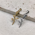 Colgantes de acero inoxidable chapados en oro de 18 quilates con diseño de cruz de rosa a la moda para mujer y hombre