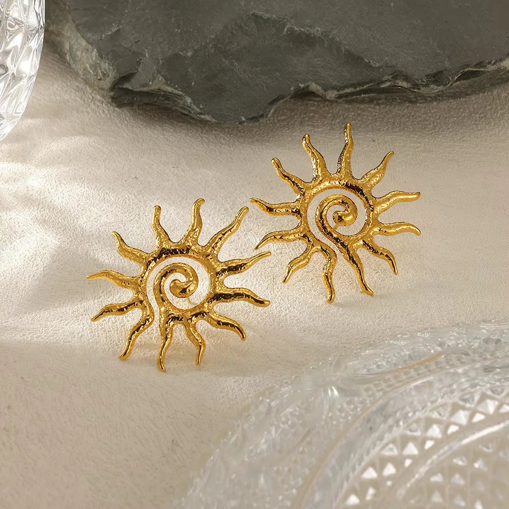Punk Sonnen-Gesicht-Ohrstecker Edelstahl Ohrringe für Damen Goldfarbe Stern Piercing Ohr Accessoires Femme Gothic Schmuck Party Geschenk