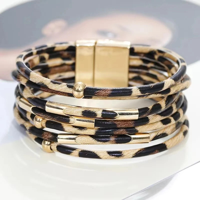 Vintage Metallröhre Leopard Leder Armband für Frauen Männer Boho Mehrschicht Wickel Breites Armband Anhänger Schmuck