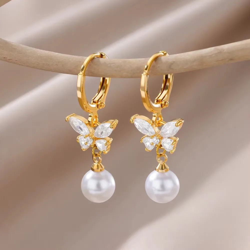 Edelstahl Weiße Schmetterlings-Ohrringe für Frauen Elegante Ohr-Accessoires Ästhetische Schmetterlings-Ohrstecker Hochzeitsschmuck Geschenk