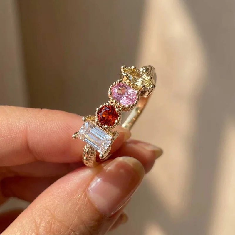 925er Sterlingsilber Zirkonia Damenringe für Hochzeitsfeiern Luxus Goldfarben Glänzende Damenringe Party Trendiger feiner Schmuck