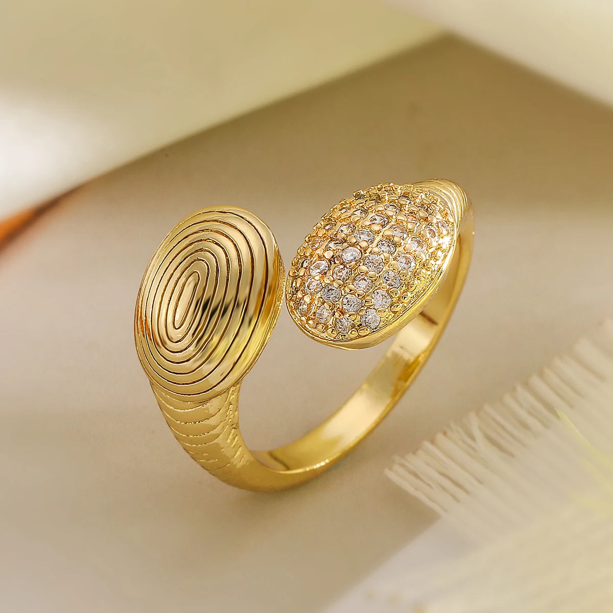 NEWBUY Hochwertige AAA CZ Zirkon Intarsien Kupfer Hochzeitsschmuck Einzigartiges Design Offene Ringe Für Elegante Frauen Größenverstellbar