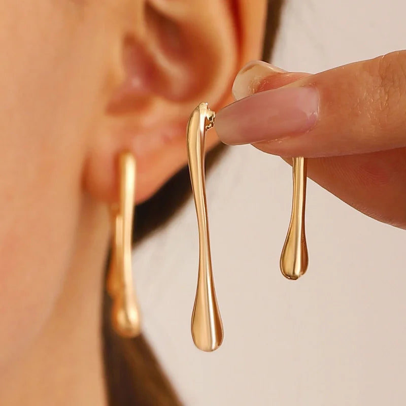 Vintage goldfarbene Blumen-Ohrstecker für Damen, einfache geometrische Statement-Ohrringe, Party-Geschenke, серьги женские