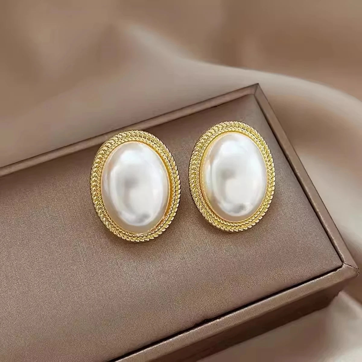 Pendientes de perlas de imitación, circonita, estilo retro elegante, ovalados irregulares, cuadrados huecos, para mujer, fiesta, joyería de otoño e invierno