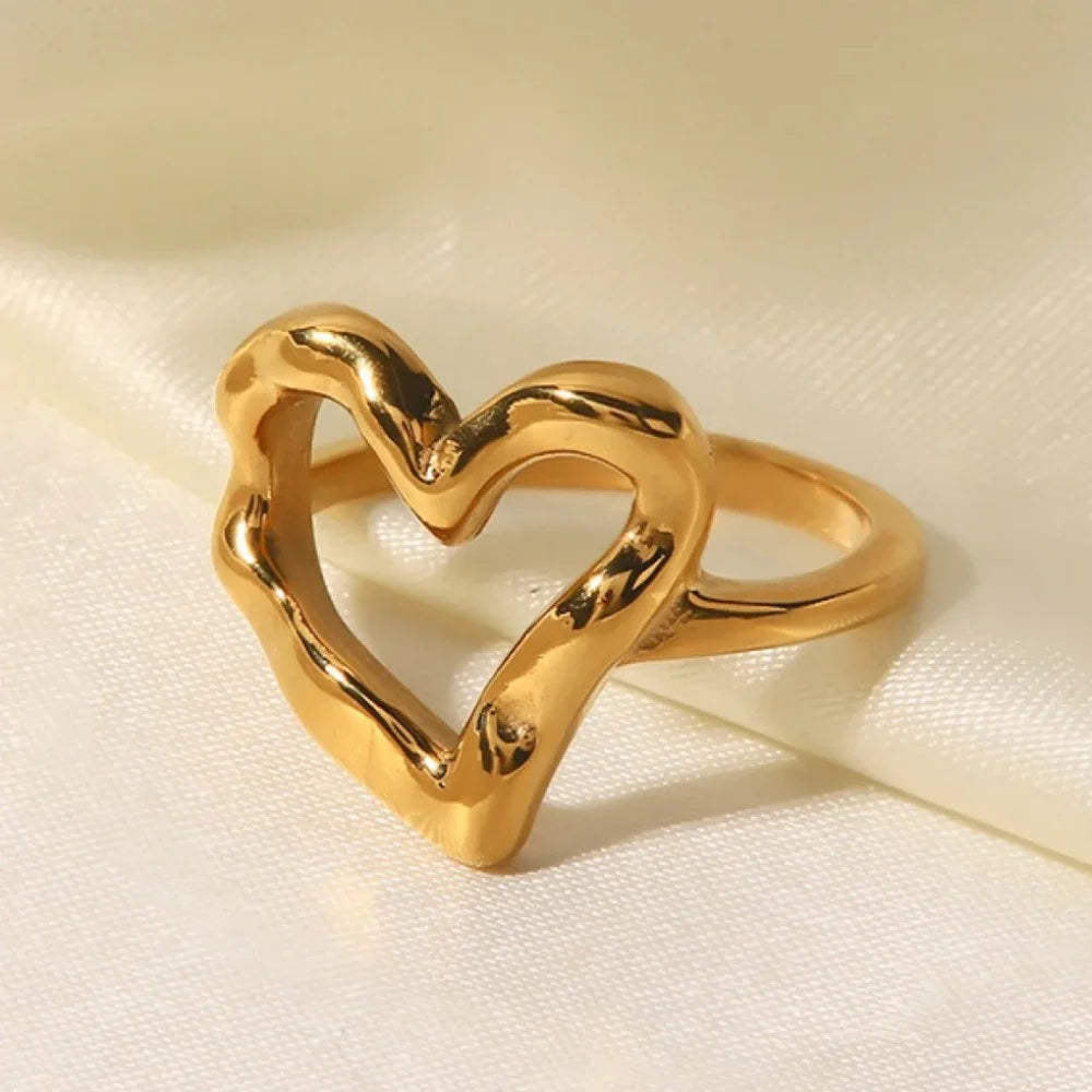 Edelstahlringe für Frauen Goldfarbe Liebesherz Hochzeits-Statement-Ringe Stilvoller Schmuck Zubehör Großhandel Dropshipping
