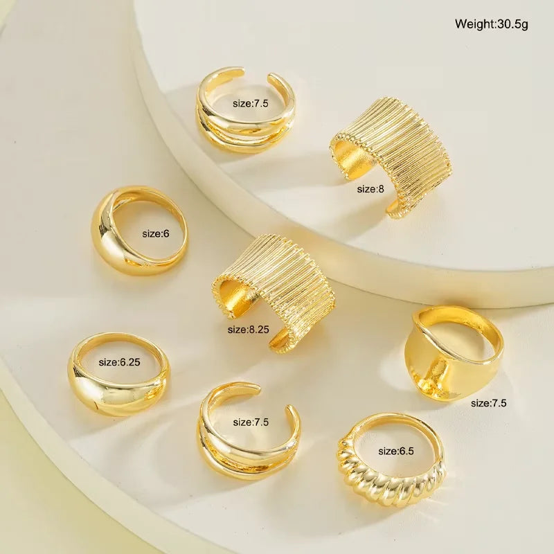 8-teiliges Set minimalistische, übertriebene Wellen-Asymmetrische Ringe für Damen Goldfarbenes, unregelmäßiges Ring-Set Party Alltagsschmuck Geschenke