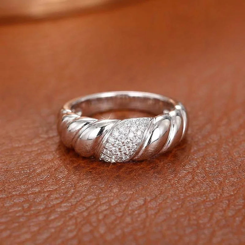 925er Sterlingsilber Mode Damenringe Luxus Gepflastert Kristall Zirkonia Hip Hop Mädchen Fingerringe Vielseitiger Edelschmuck