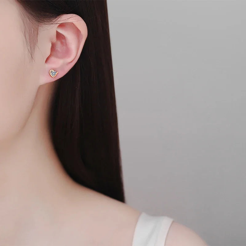 NeeTim Moissanite Herz Ohrstecker für Damen, 925er Sterlingsilber mit Weiß-Champagner-Vergoldung, Hochzeitsohrringe, zertifiziert