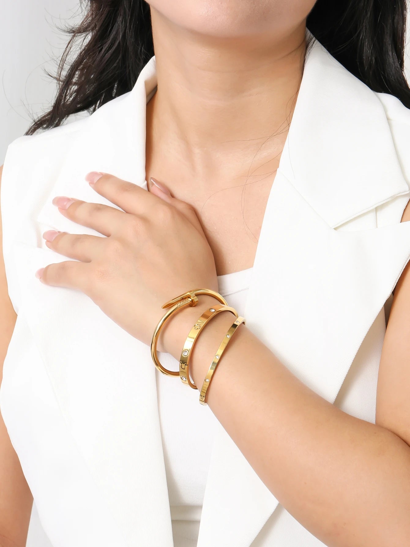 1 Stück 18K vergoldetes stapelbares Edelstahlarmband mit Kette und Kleeblatt-Design, Modischer Stil für Damen, Geeignet für Freizeit