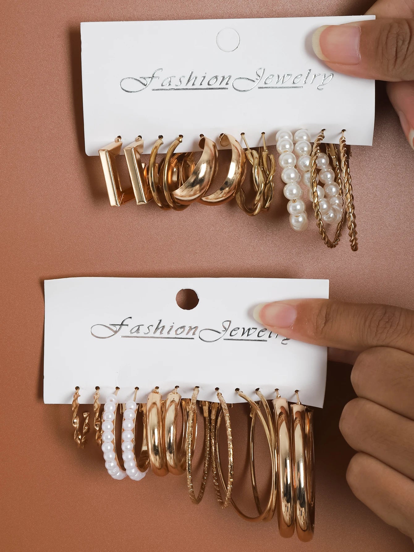24 Stück Vintage Silberfarbene Y2K Perlenohrringe für Frauen Geometrie Runde Kreis Eckige Creolen Ohrring-Set Mode Damenschmuck