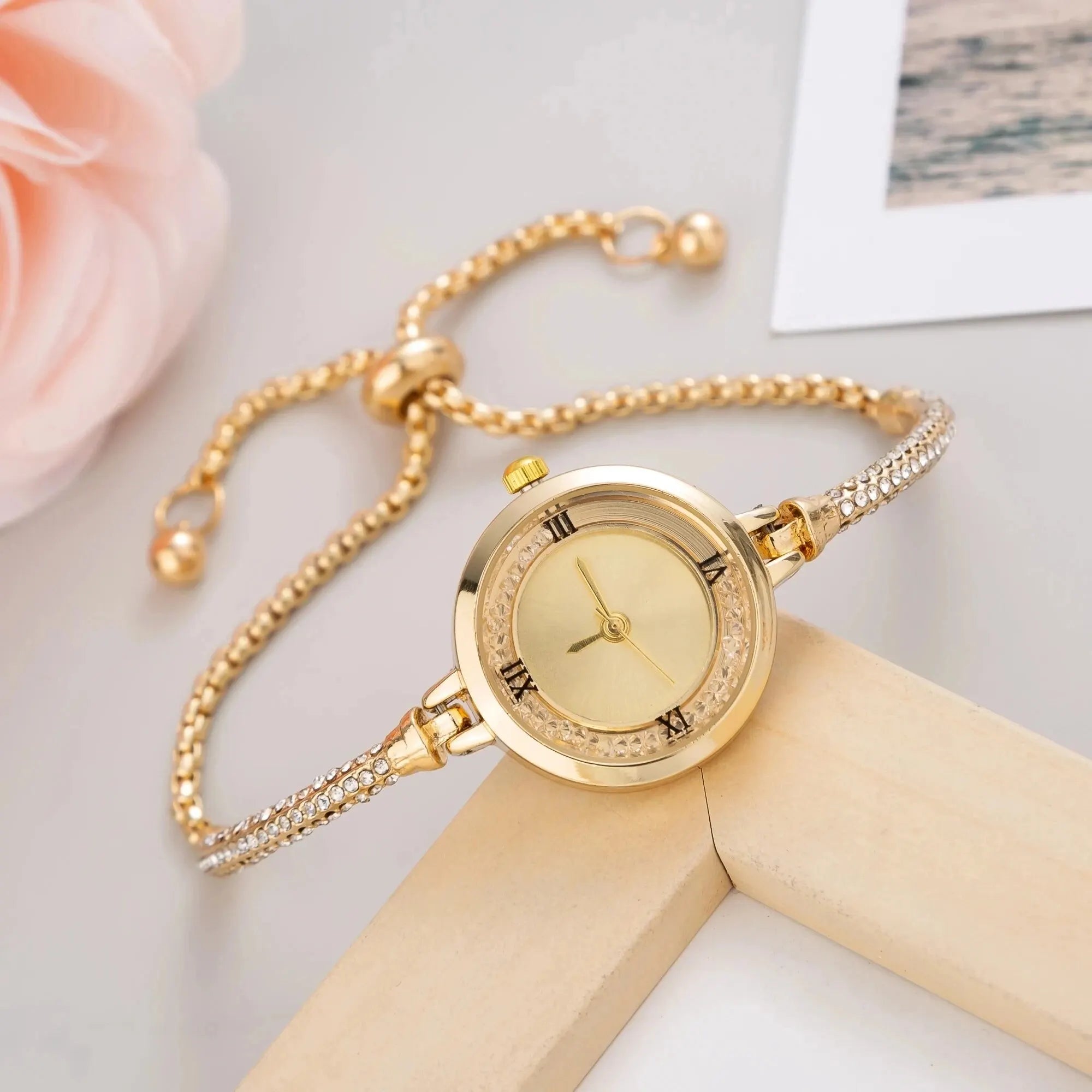 2024 Mode Damen Armbanduhr Goldarmband Kleine Zifferblatt Elegante Uhr Neue Süße Damen Stahlarmbanduhr Quarzuhr
