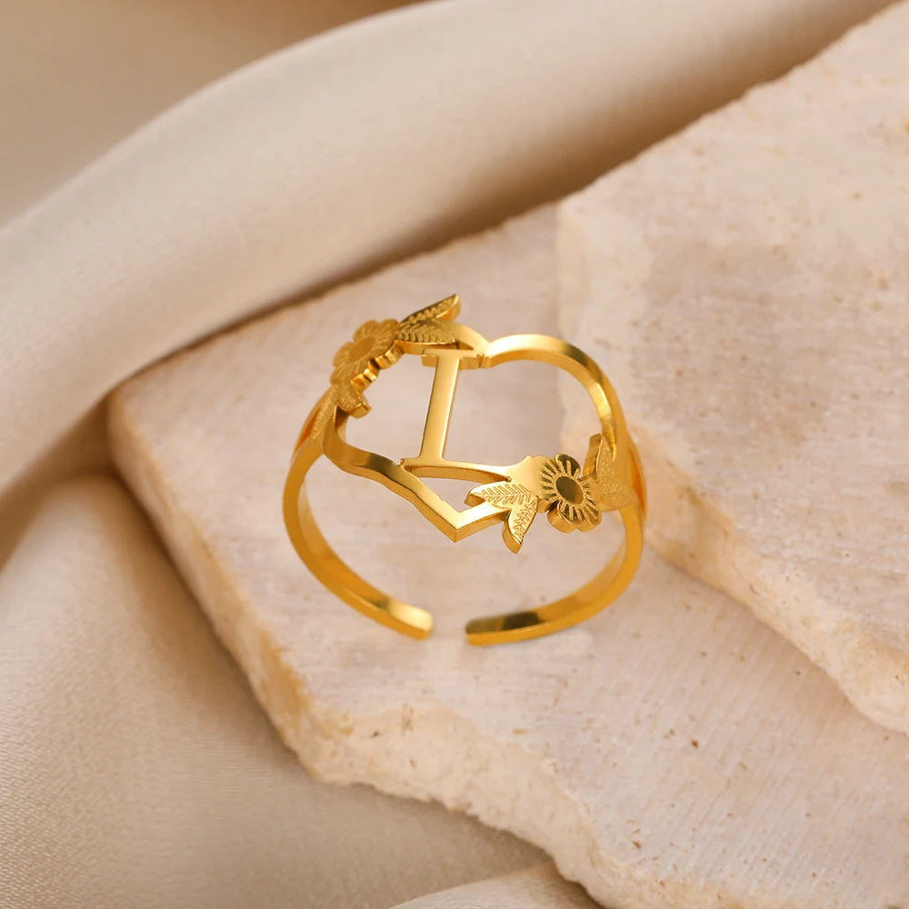Edelstahl Initialen Buchstaben Herzringe für Frauen Mädchen Goldfarben Blumen Alphabet Ring Mode Valentinstags Schmuck Geschenk