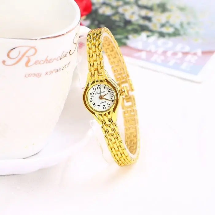Golden Armbanduhr für Frauen Kleines Zifferblatt Luxus Damenuhr Stahl Elegant Quarz Damen-Uhr Mode Geschenk reloj mujer
