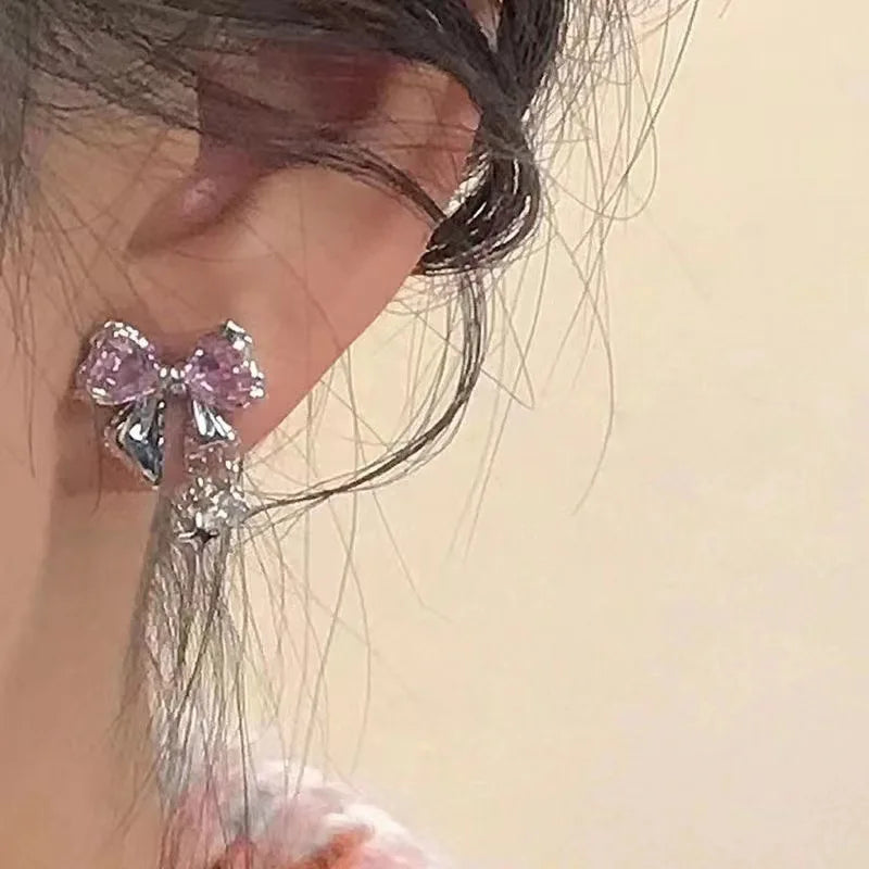 Neue Y2K Schleifen-Zirkonia-Ohrstecker für Damen, modische koreanische, silberfarbene rosa Kristall-Personalitäts-Ohrringe, Party-Schmuckgeschenke