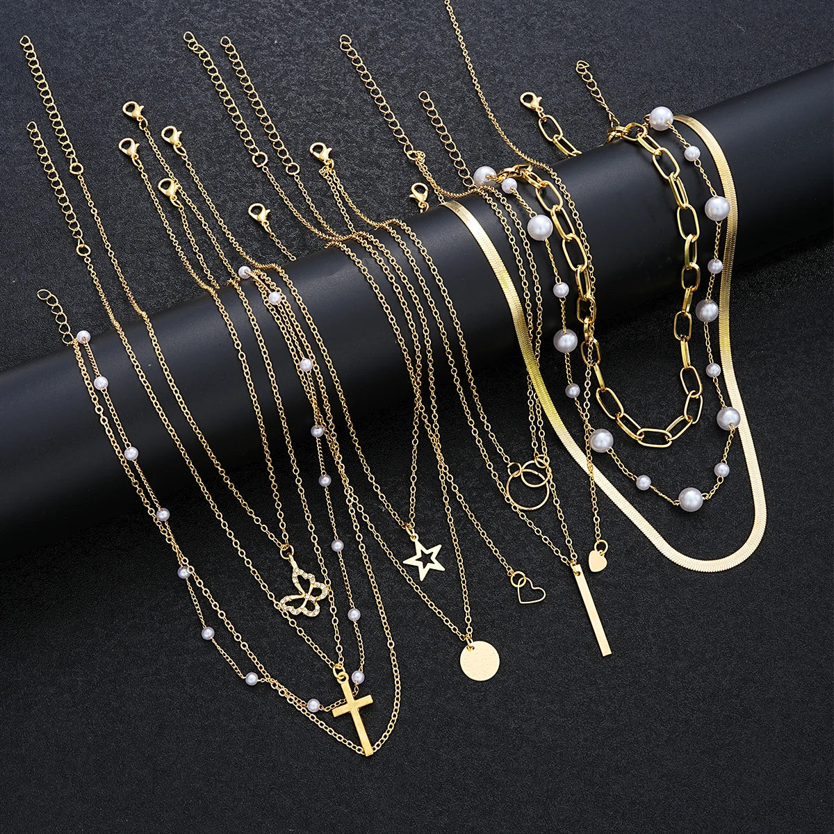 Juego de 11 gargantillas de perlas simples para mujer, collares de moda en capas con dijes de estrella, cruz, corazón, regalo de joyería