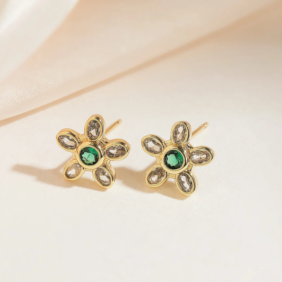 NEUKAUF Zarte goldfarbene, süße Blumen-Ohrstecker für Frauen, rosa, grüne, weiße CZ-Kristall-Schmuck, Femme Bijoux