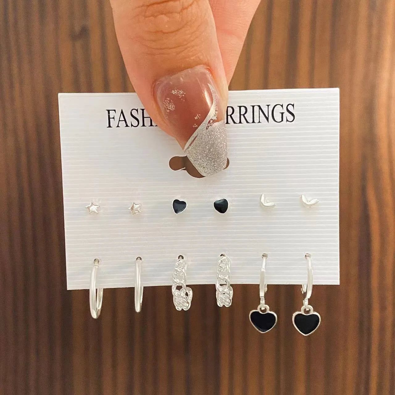 6 Paar koreanische Mode Metall Start Herz Kreis Kleine Ohrringe für Frauen Trend Schwarze Herz Emaille Ohrringe Süßer Schmuck