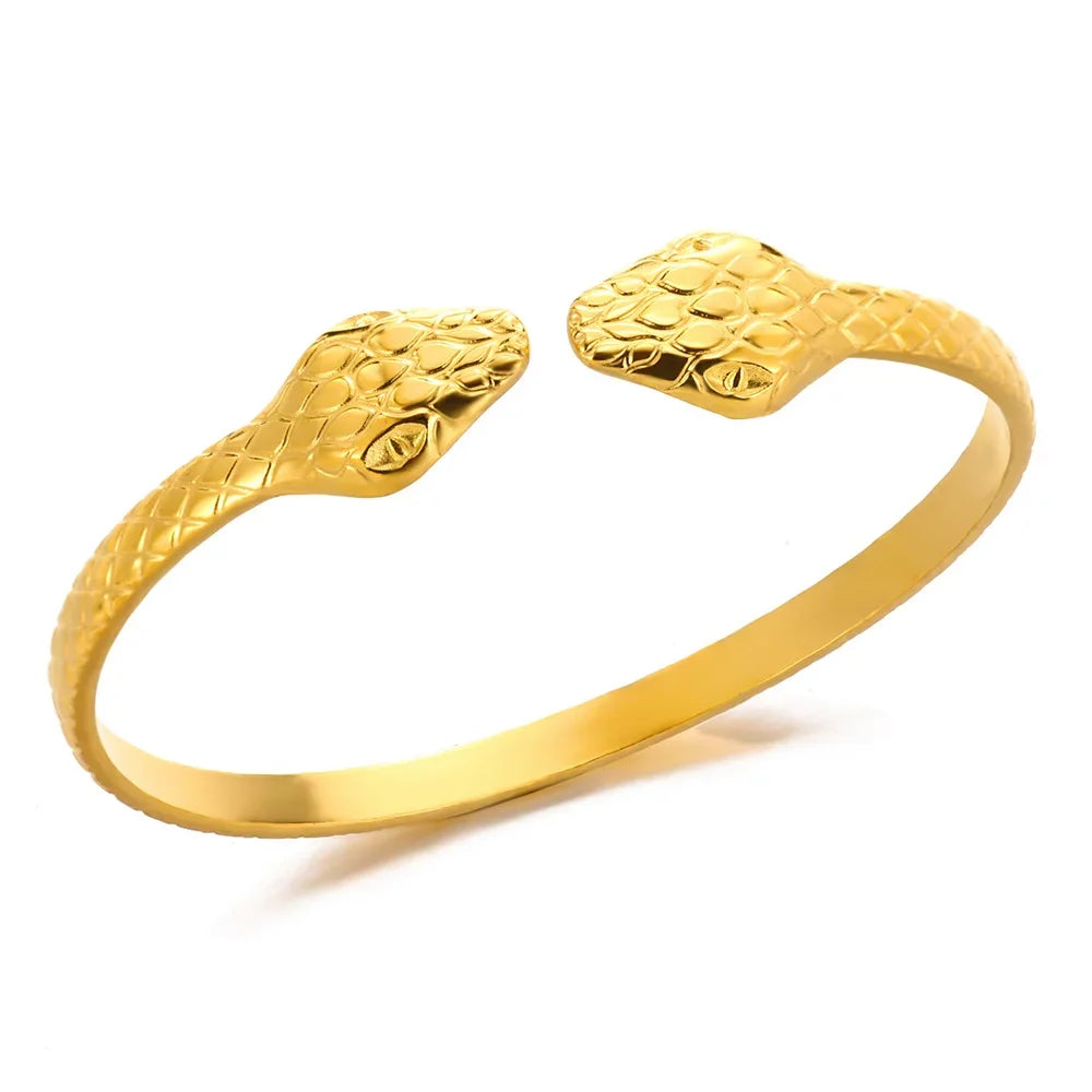 Wasserdichte Manschettenarmbänder für den Sommer für Frauen, süßes Blumen-Doppelschicht-Armband, offenes Edelstahl-Goldfarbenes Stern-Muschel-Schmuck