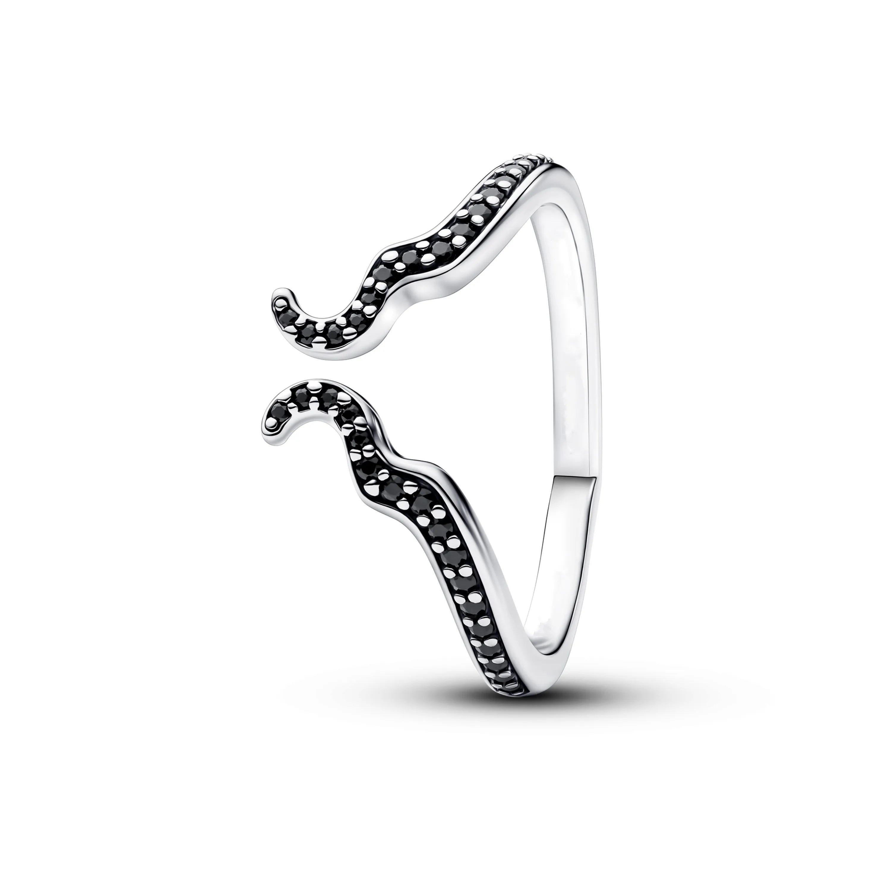 2026 Heiß verkaufter Ring aus 925er Sterlingsilber mit Herz-, Schmetterlings- und Blumenmotiv, exquisites und charmantes Schmuckgeschenk für europäische Frauen