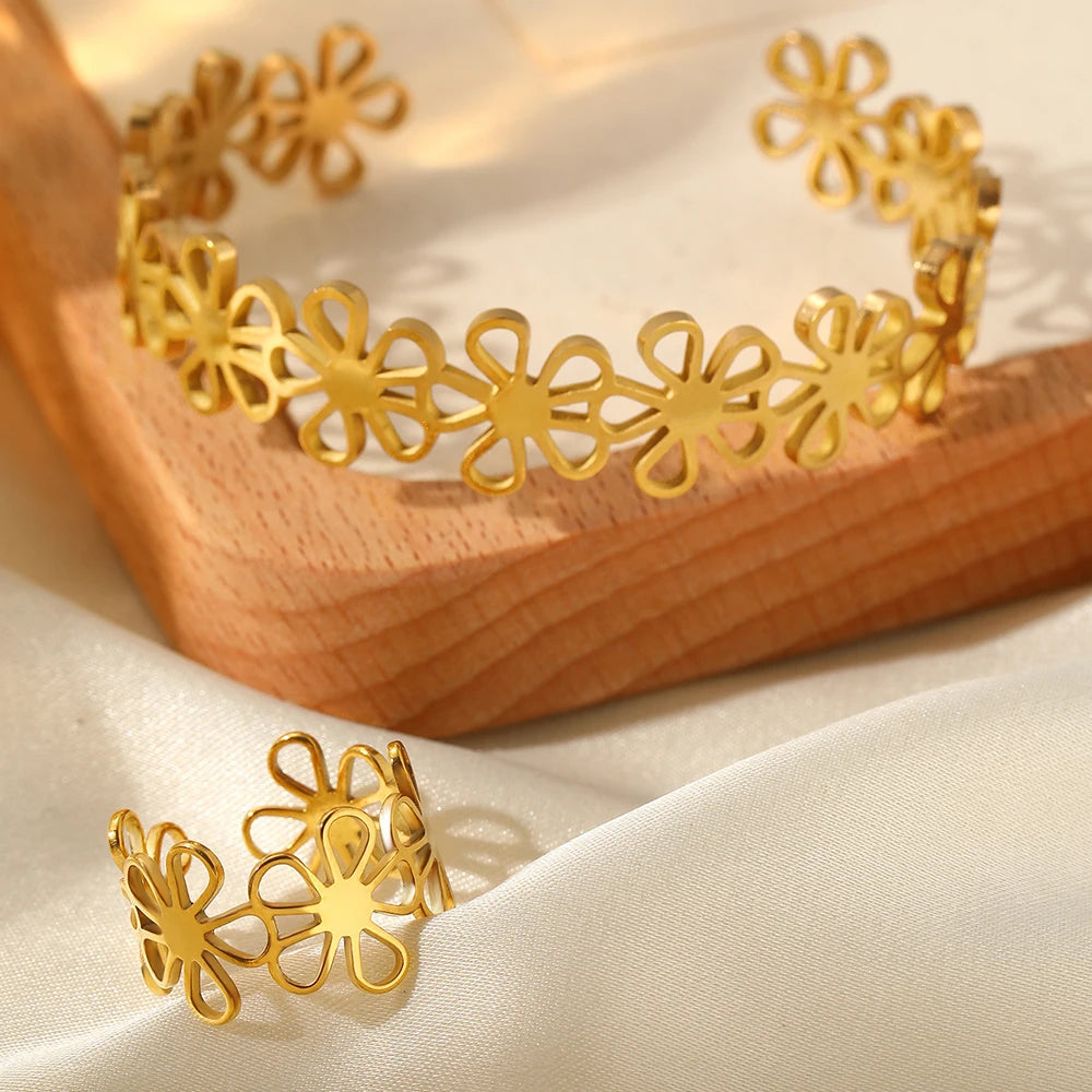 Edelstahl Armreifen Set Hohl Blumen Ungewöhnlich Retro Armreif Ring Für Frauen Schmuck Nicht verblassend Hochwertiges Geschenk Neu