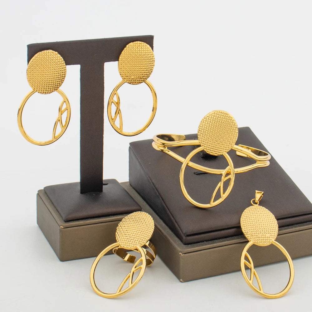 Conjunto de joyería de lujo de pendientes y anillo para fiestas, pendientes de clip y anillo de dedo chapados en oro de 18 quilates, juego de 2 piezas para bodas y regalos nupciales