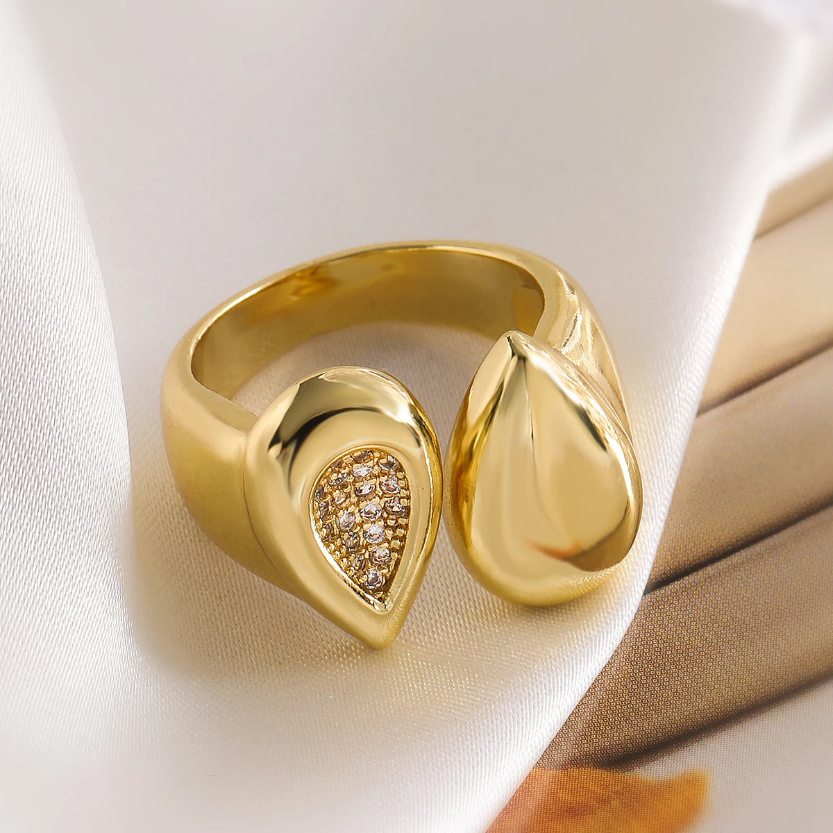 NEWBUY Hochwertige AAA CZ Zirkon Intarsien Kupfer Hochzeitsschmuck Einzigartiges Design Offene Ringe Für Elegante Frauen Größenverstellbar
