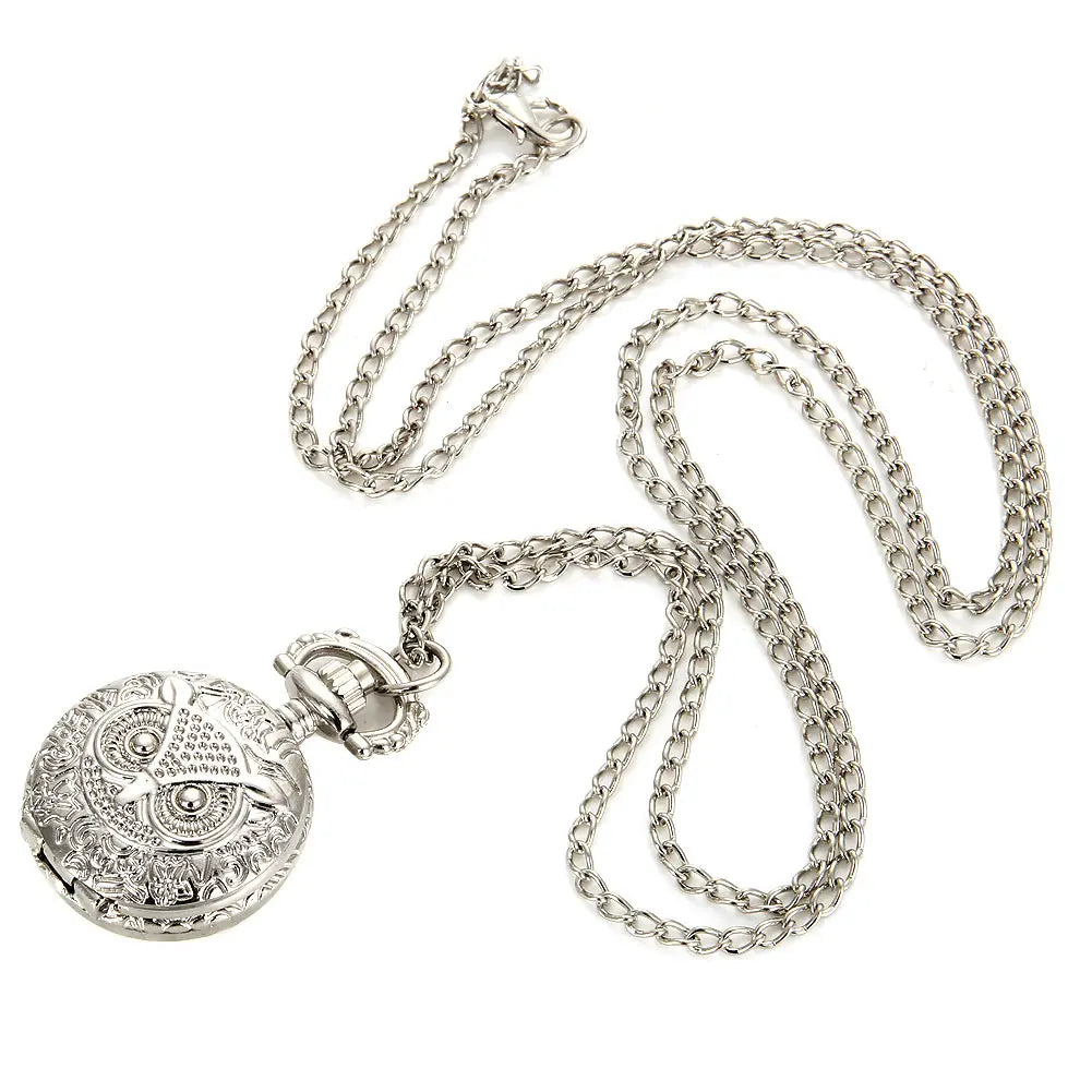 Vintage Pocket Small Watch Steampunk Quartz Watch With Chain Hollow Heart Cover Necklace Bronze Color Alloy Fob Clock Men Gift