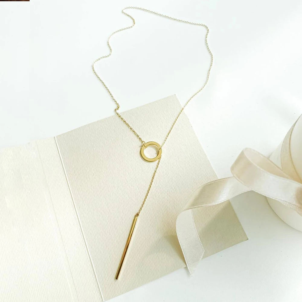 Collar minimalista de barra redonda con colgante para mujer, collar de perlas para clavícula, hojas, cadena larga, joyería de moda, regalo para chica