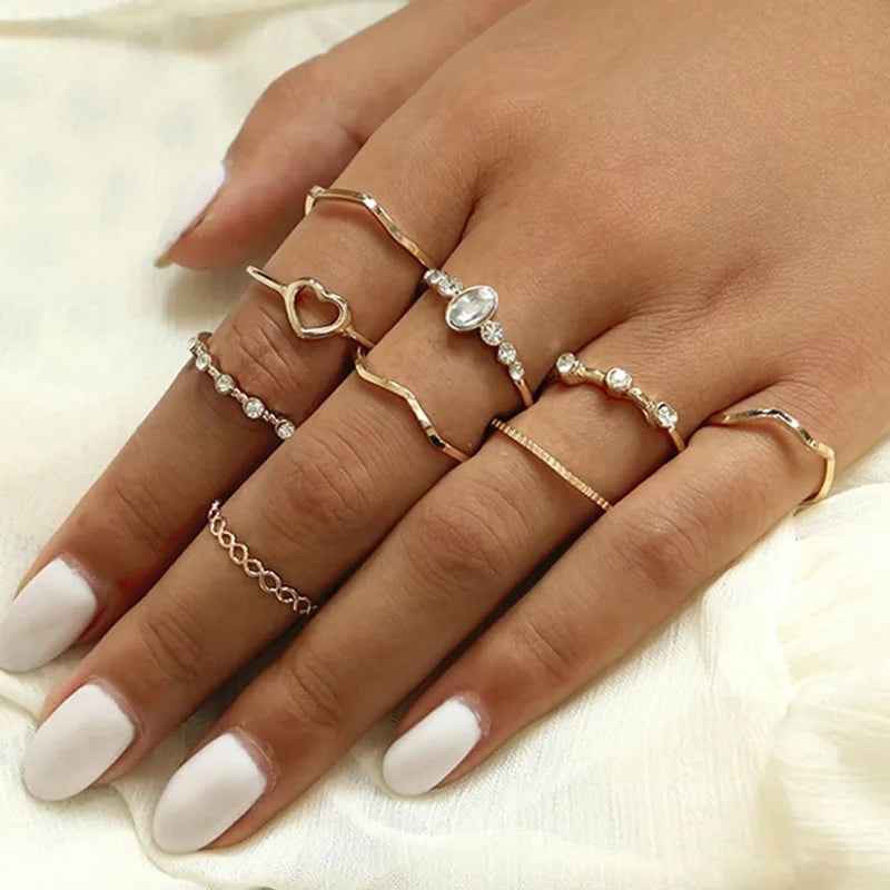 Bohemian Schmetterling Perlenringe Set für Damen Glänzende Perle Gothic Vintage Plattiert Retro Strass Einfacher Fingerschmuck Geschenk