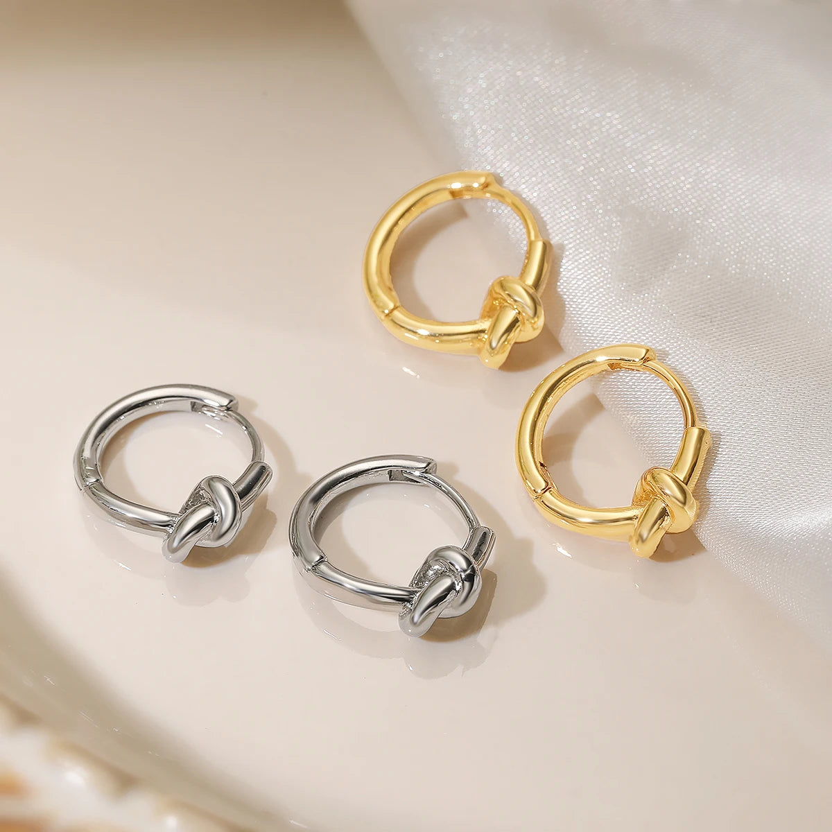 NEWBUY Einfaches Design Silber/Gold Farbe Knotenform Süße Creolen Für Frauen Minimalistischer Metallstil Schmuck Weiblich