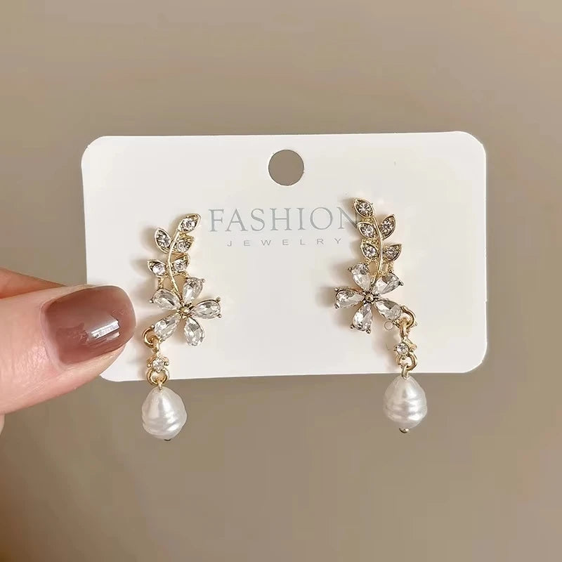 Exquisite Blätter Kristall Blume Ohrstecker für Frauen AAA Zirkon Rose Schmetterling Quaste Ohrring Braut Hochzeit Party Schmuck