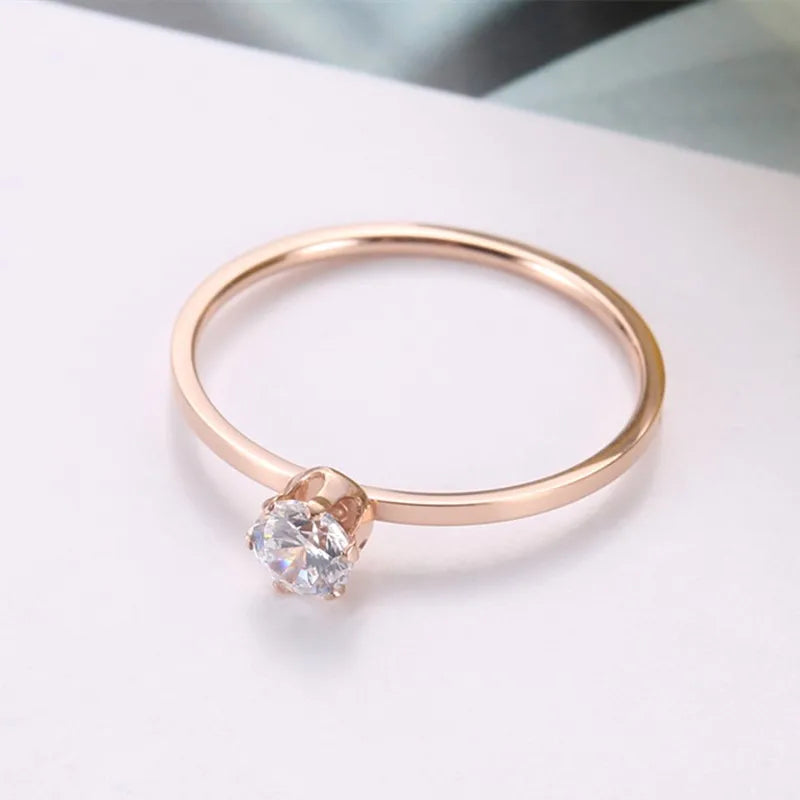 Edelstahl-Einzel-CZ-Ring, schlichtes 1 mm dünnes Hochzeitsband für Frauen, Mädchen, Größe 3–10