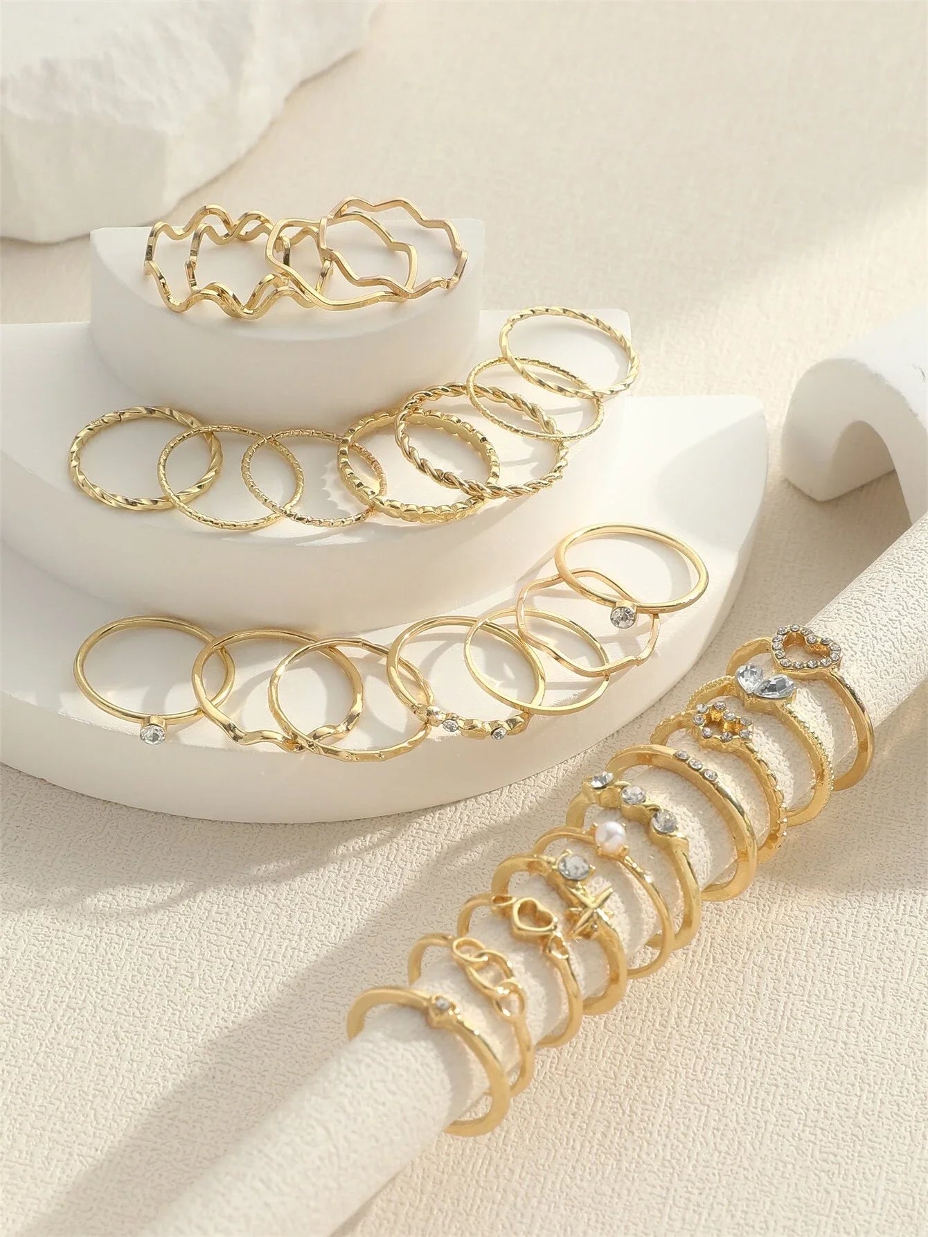 28tlg. Modischer Ring-Set für Damen, herzförmiges Design, geometrisches böhmisches Element, Akzentring, Alltag, Dating, Party Schmuck 2025