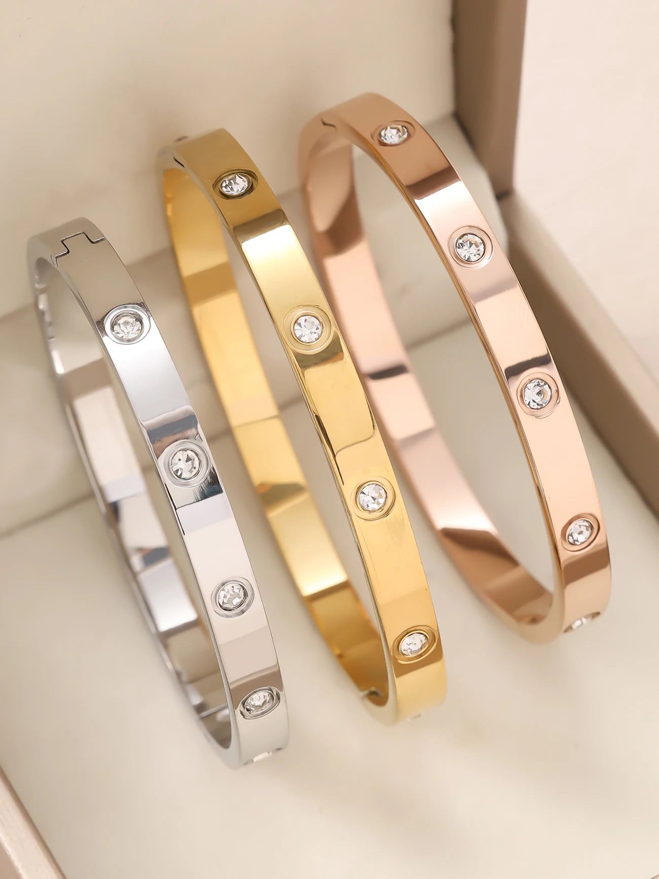1 Stück/Set Damen Hochzeitsschmuck Party Feiertag Valentinstag Geschenk Edelstahlarmband vergoldet mit 18K Gold Armband