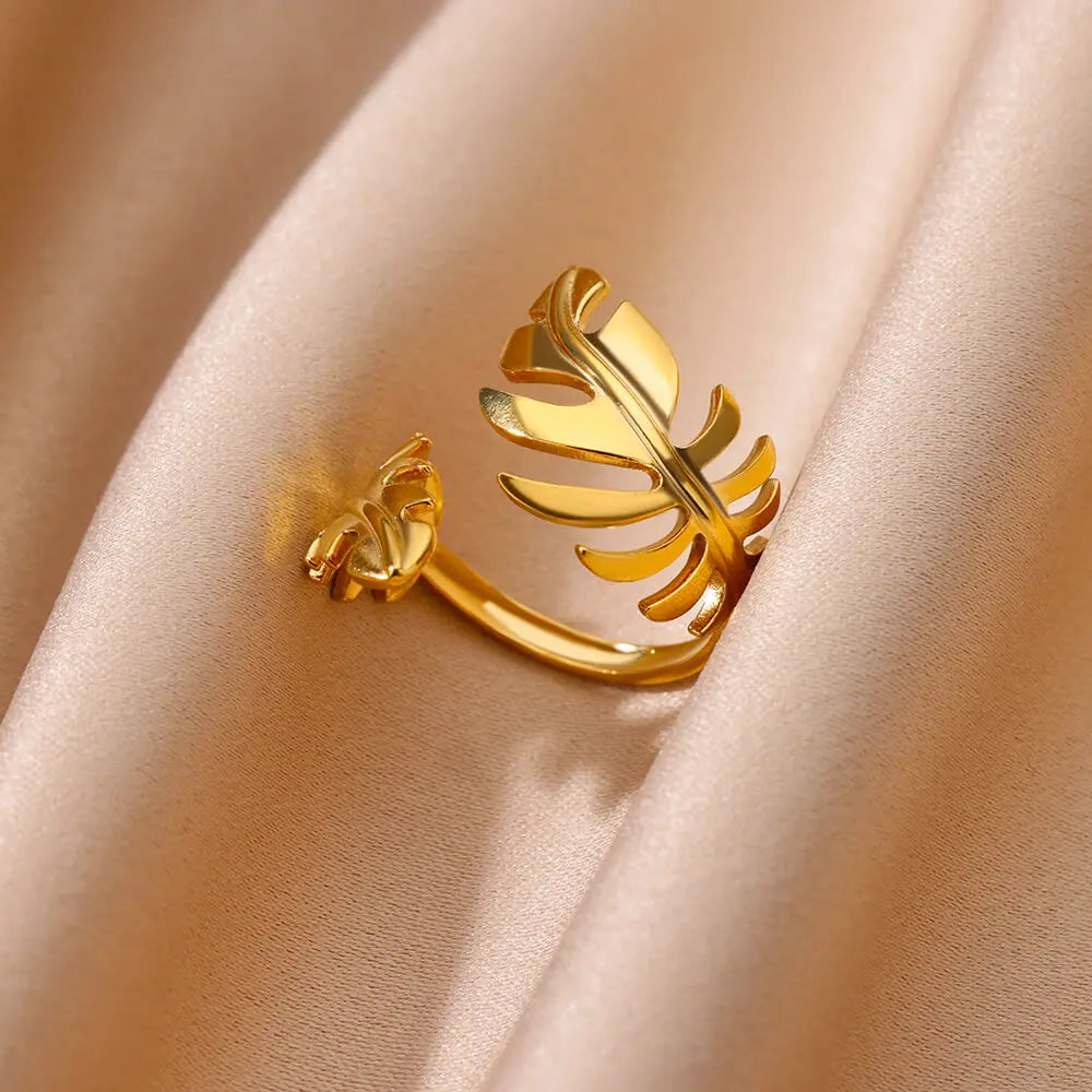 Unregelmäßige geometrische glänzende Edelstahl-Offene Ringe für Frauen Minimalistischer Goldfarbener Verstellbarer Ehering Damenschmuck