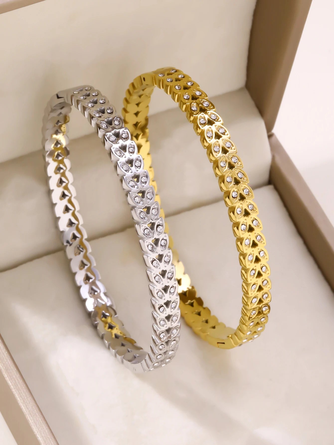 1 Stück/Set Damen Hochzeitsschmuck Party Feiertag Valentinstag Geschenk Edelstahl Armband 18K vergoldet Armband