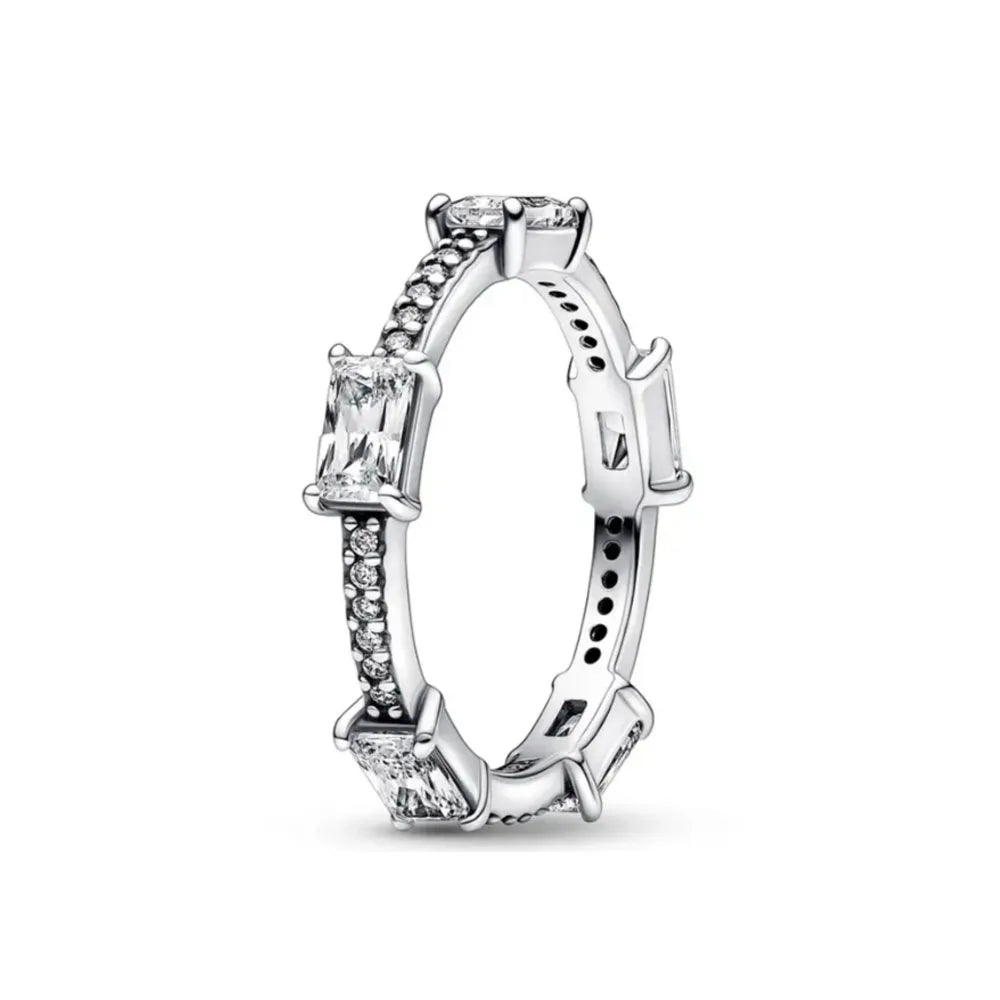2026 Heiß verkaufter Ring aus 925er Sterlingsilber mit Herz-, Schmetterlings- und Blumenmotiv, exquisites und charmantes Schmuckgeschenk für europäische Frauen