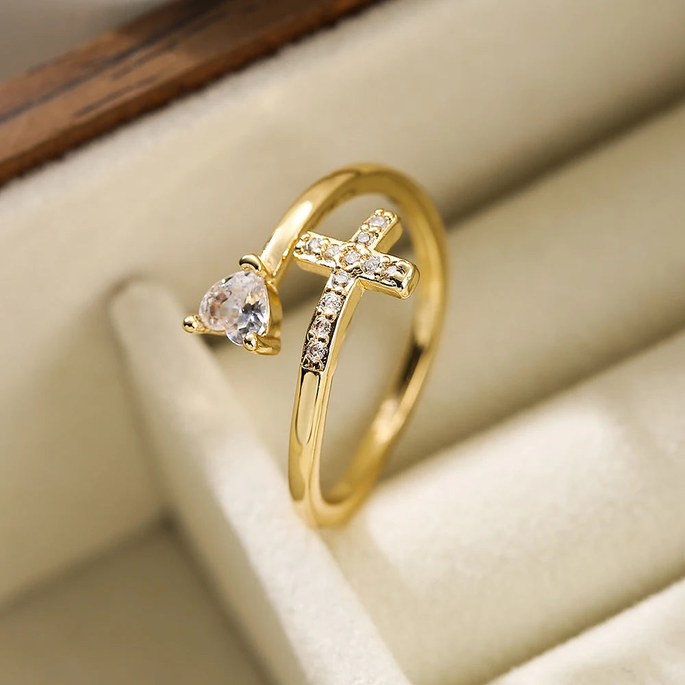 NEWBUY 2026 Neue Mode Klare Glänzende CZ Zirkon Kreuz Böser Blick Ringe für Frauen Mädchen Finger Zubehör Party Schmuck Geschenk