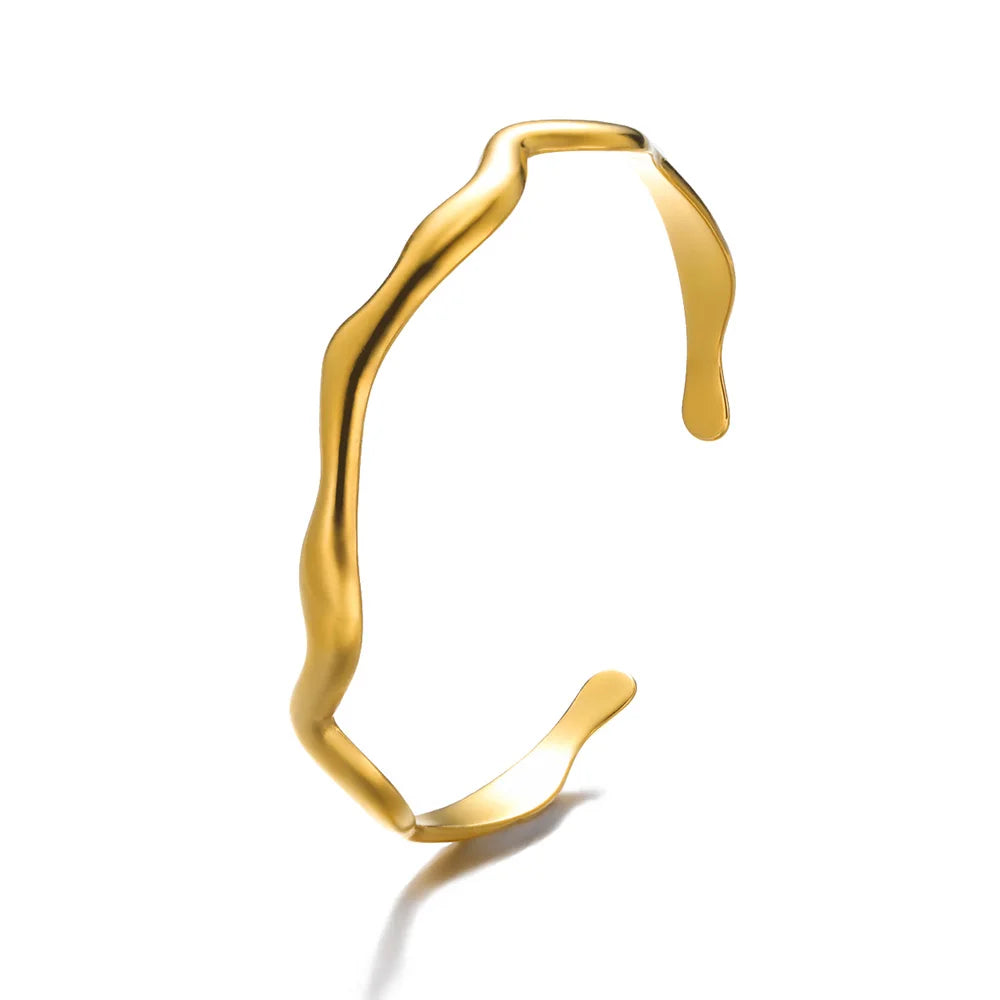 Exquisites klassisches Armband mit Wellenmuster für Damen, Manschettenarmband, goldfarben, Edelstahl, Handschmuck-Geschenk