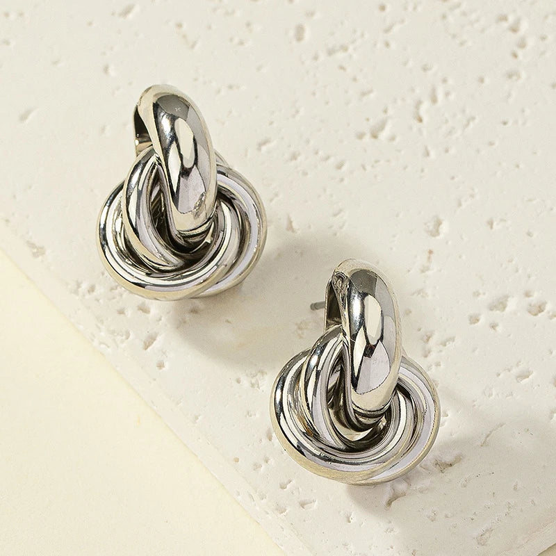 Obega Gold Silber Farbe Knoten Creolen Ohrringe für Damen Glänzende Beschichtung Trendige Ohrstecker Süßer Alltagsschmuck