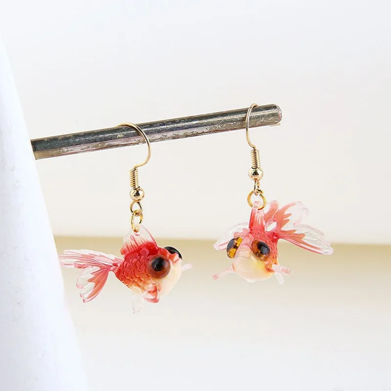Kreativer Goldfisch Ohrring Einzigartiger transparenter Goldfisch Anhänger Ohrring Süße Koi-Fisch Ohrhänger Personalisierter Schmuck Großhandel