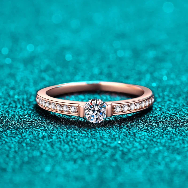 NeeTim Anillo de banda de eternidad de moissanita de 0,3 ct color D Plata de ley 925 con baño de oro rosa Anillos de boda para mujer Joyería
