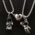 Fashion Spaceman Magnetic Attraction Couple Necklaces Friendship Jewelry Astronaut Magnet Lovers Necklace for Women Men Gift